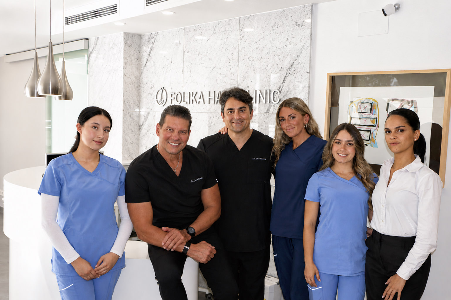 EQUIPO FOLIKA HAIR CLINIC en Madrid con el Dr Juan Couto